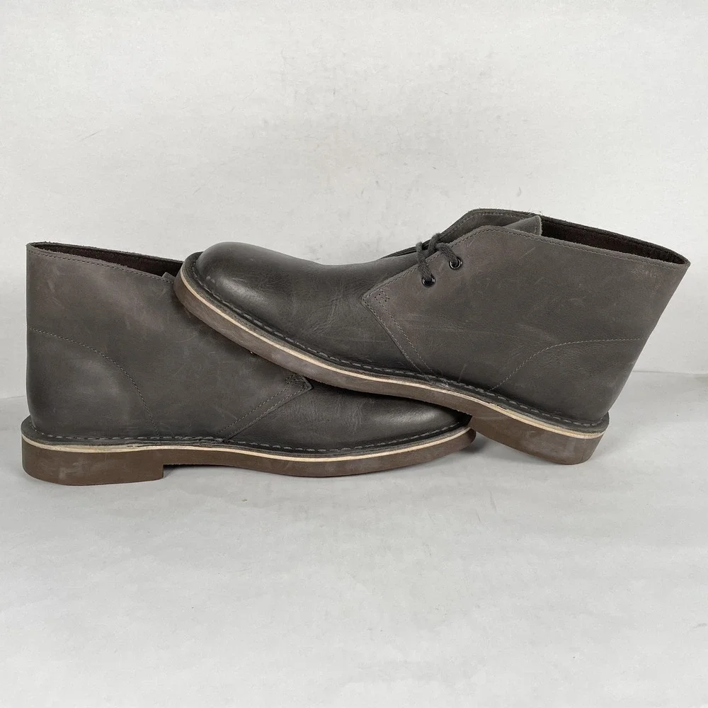 Clarks Desert Chukka Boots Mens Size 9.5 Gray Leather Lace Up Casual Shoes